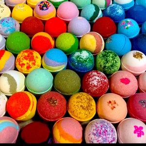 Variety of bath bombs lavender, Rose, vanilla.